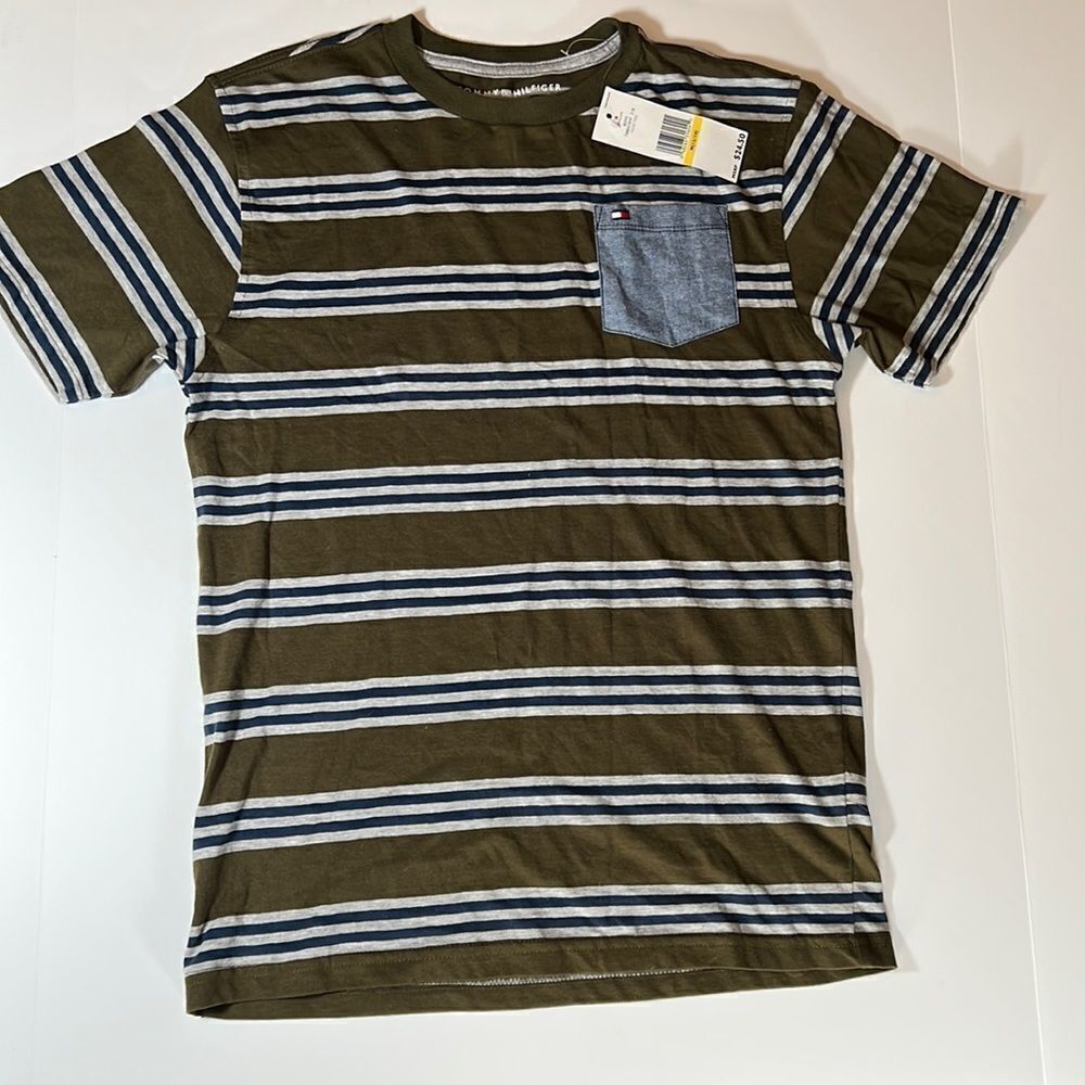NWT Tommy Hilfiger Boy Short Sleeve Tshirt- Medium